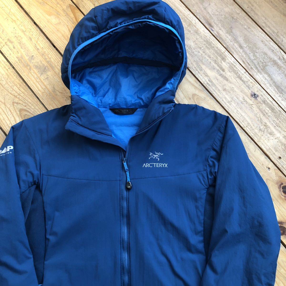 USA古着 ARC'TERYX アークテリクス Atom AR Hoody ダウンジャケット パーカー レディース Lサイズ ブルー アウトドア アメリカ仕入 J2747