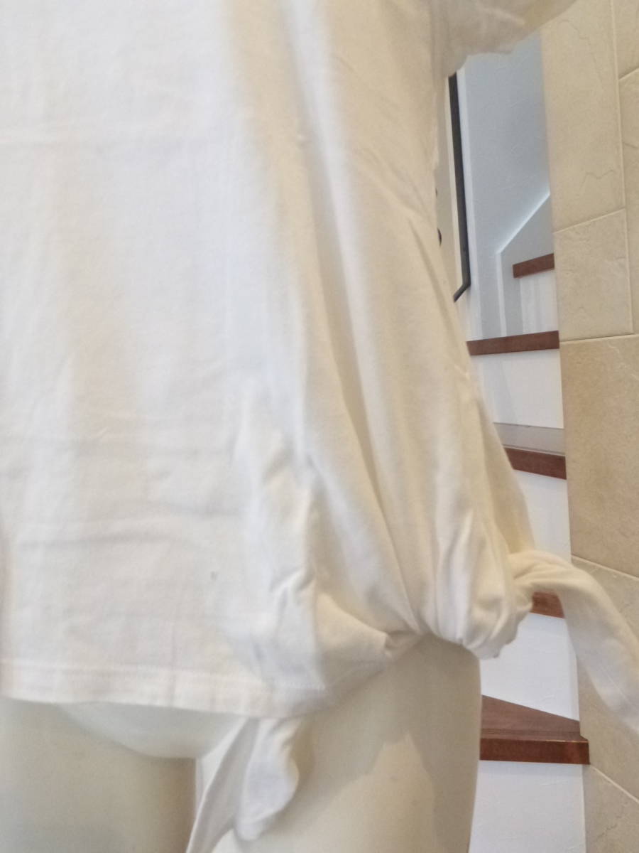 美品 GUCCI グッチ★白　ウエストリボン　ロゴプレート　半袖　Tシャツ M相当　XS_画像3