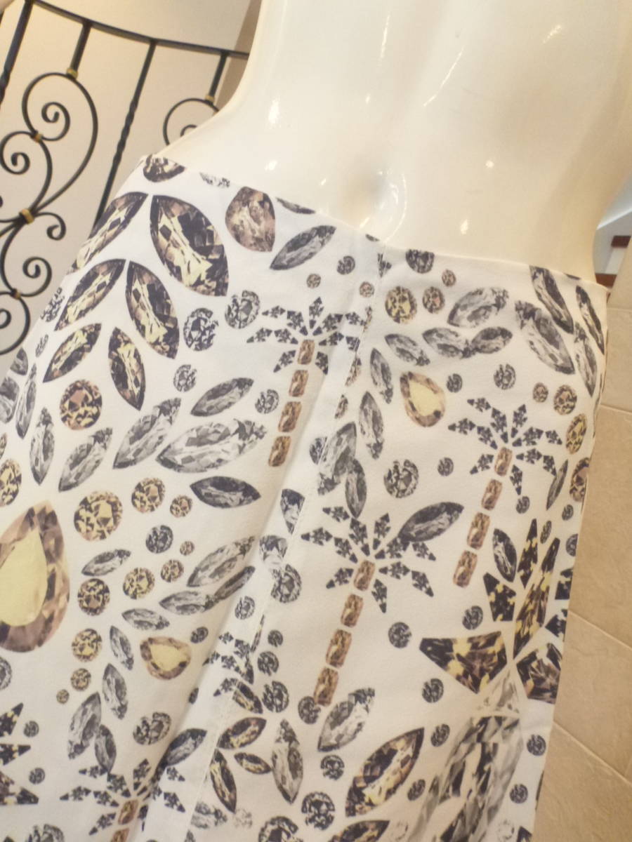 超美品 OSKLEN （オスクレン） ★白×グレー×ブラウン　宝石柄　スカート　4　M相当_画像3