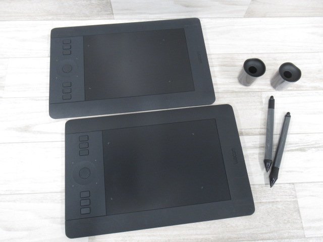 ▲Ω 新G 0082♪ 保証有 Wacom【 PTH-451 】ワコム Intuos Pro Small ペンタブレット 2台セット ペン未使用品・祝10000!取引突破!!_画像1