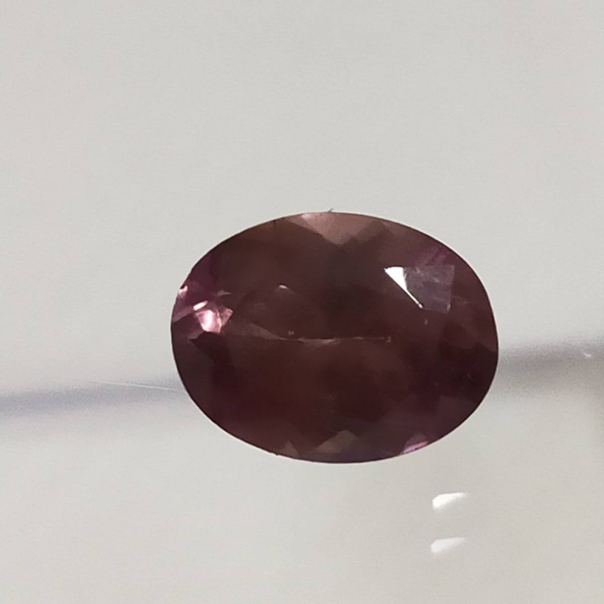 特売 カラーチェンジガーネット 1.7ct ガーネット