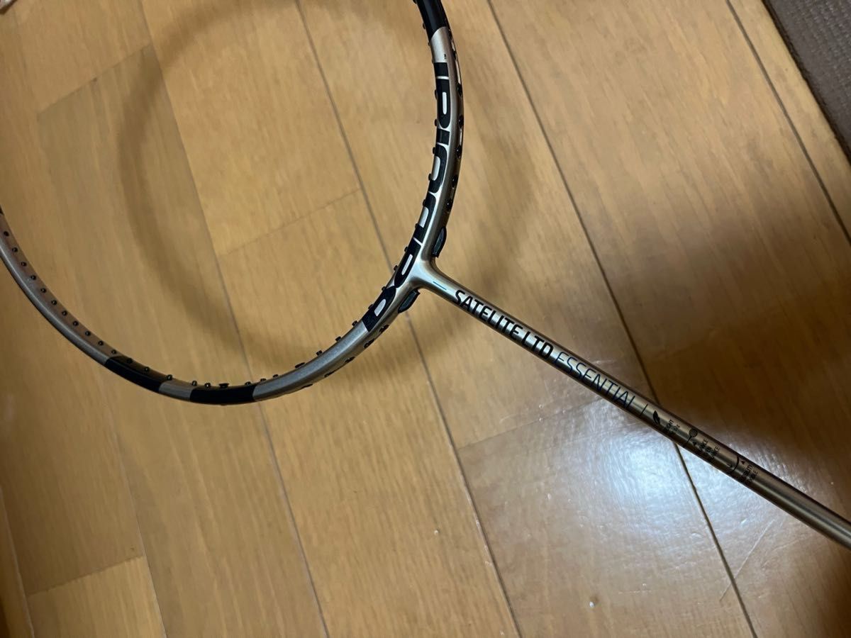 新品 未使用 限定モデル バボラ バドミントン ラケット サテライト