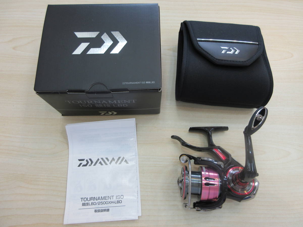 21937 美品 DAIWA ダイワ 22TOURNAMENT ISO 競技 LBD スプール2500LBD スピニングリール 説明書付 ケース付 箱付_画像1