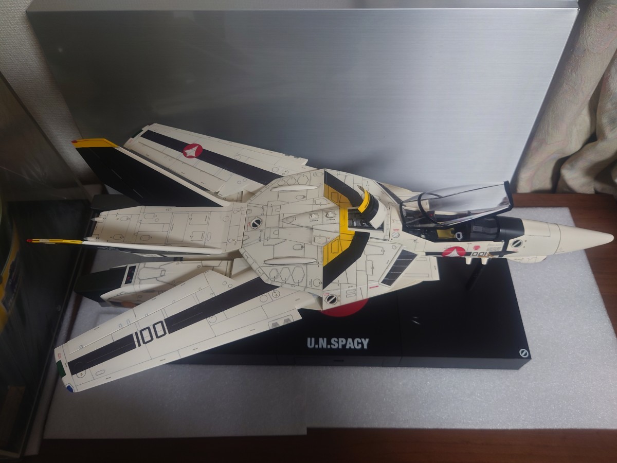 は自分にプチご褒美を 超時空要塞マクロスVF-1Sバルキリーをつくる