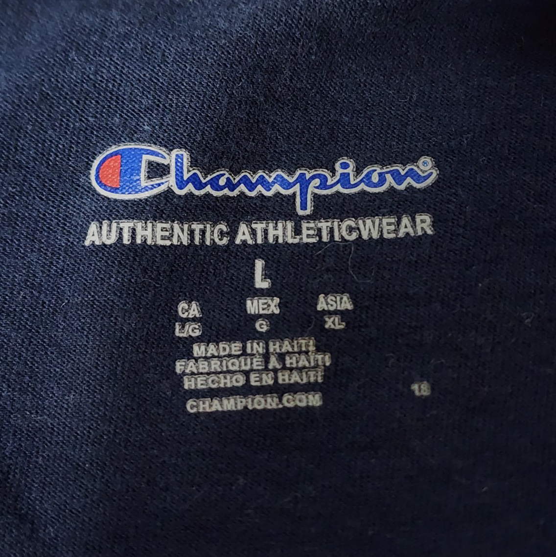 MV-iw/Lサイズ/champion チャンピオン 胸 ワンポイント刺繍 半袖 Tシャツ 紺(ネイビー) 古着 スポーツブランド【1000円スタート】_画像7