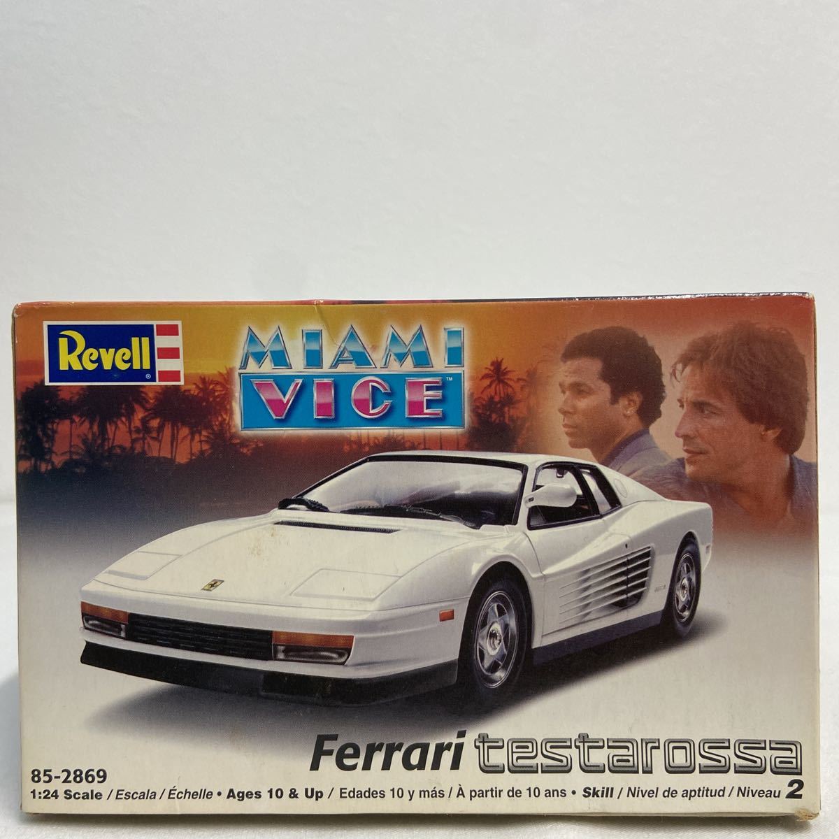 未組立 Revell 1/24 MIAMI VICE Ferrari testarossa レベル 映画マイアミバイス 劇中車 フェラーリ テスタロッサ プラモデル ミニカー_画像4