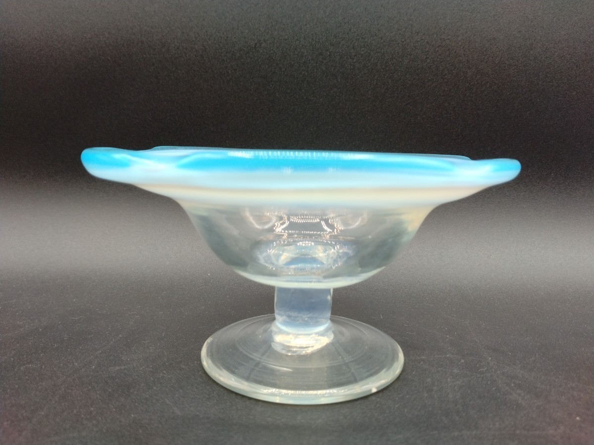 アンティーク 和ガラス 水色輪花縁 乳白暈し 氷コップ ガラス 皿-