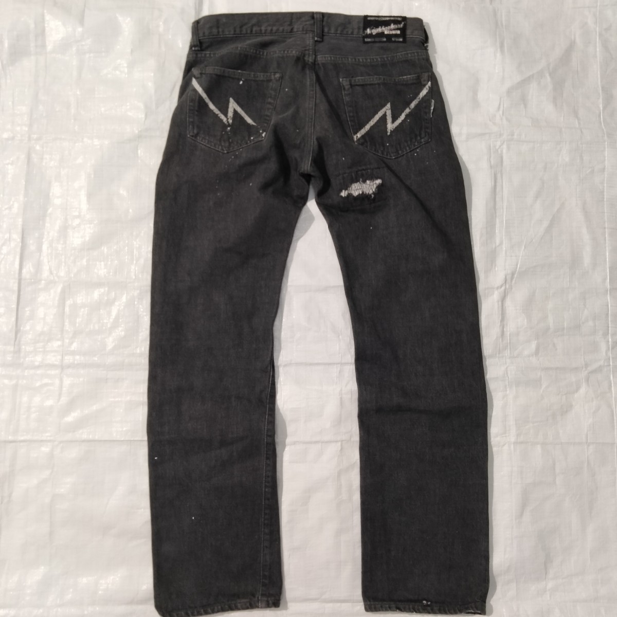 NEIGHBORHOOD　ブラックジーンズ　BLACK jeans DENIM セルビッチ　リペア　ダメージ加工　先染　ネイバーフッド　耳付　黒　ブラックデニム_画像4