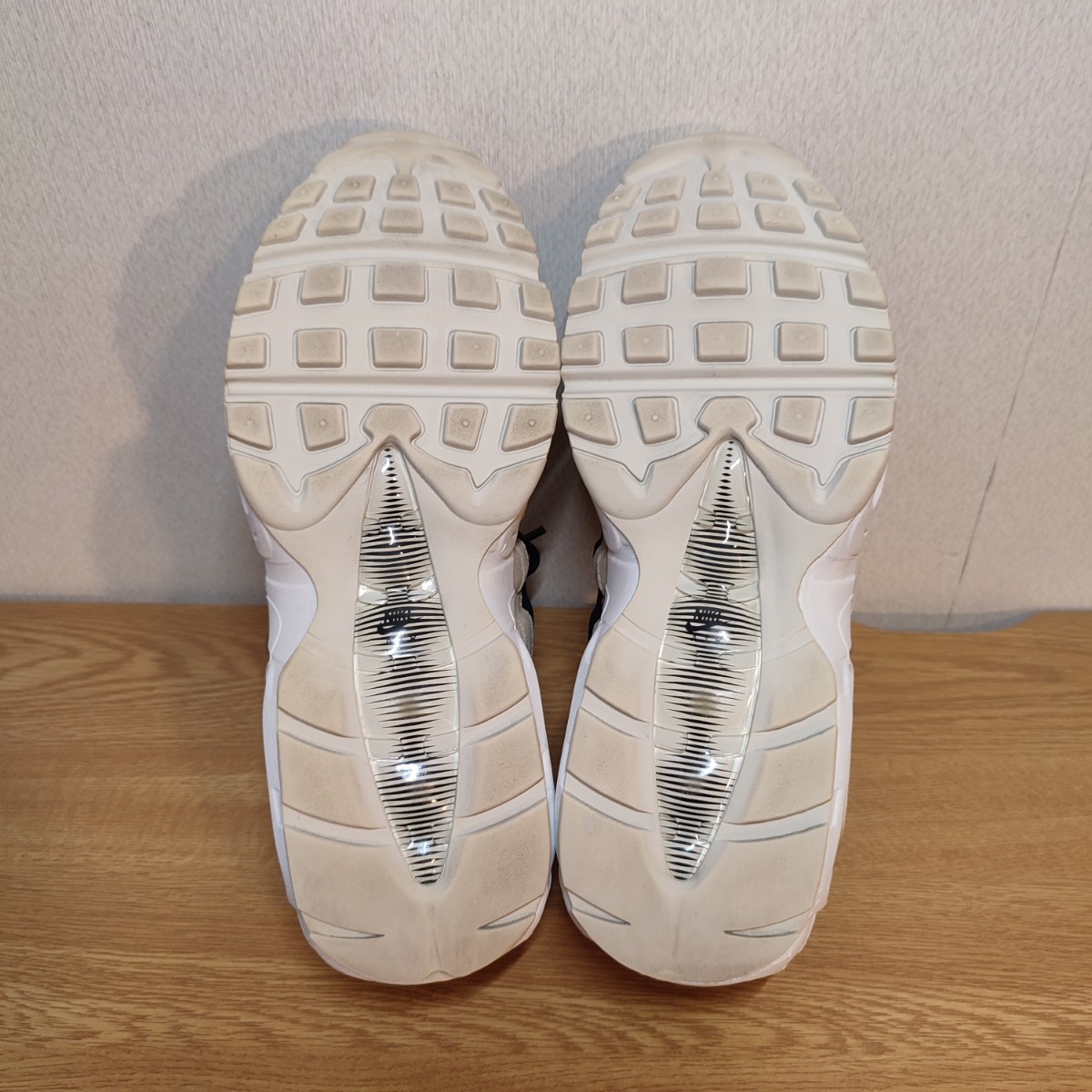 送料無料】 WMNS NIKE 大人気 美品 AIR PREMIUM 95 MAX 24.5cm