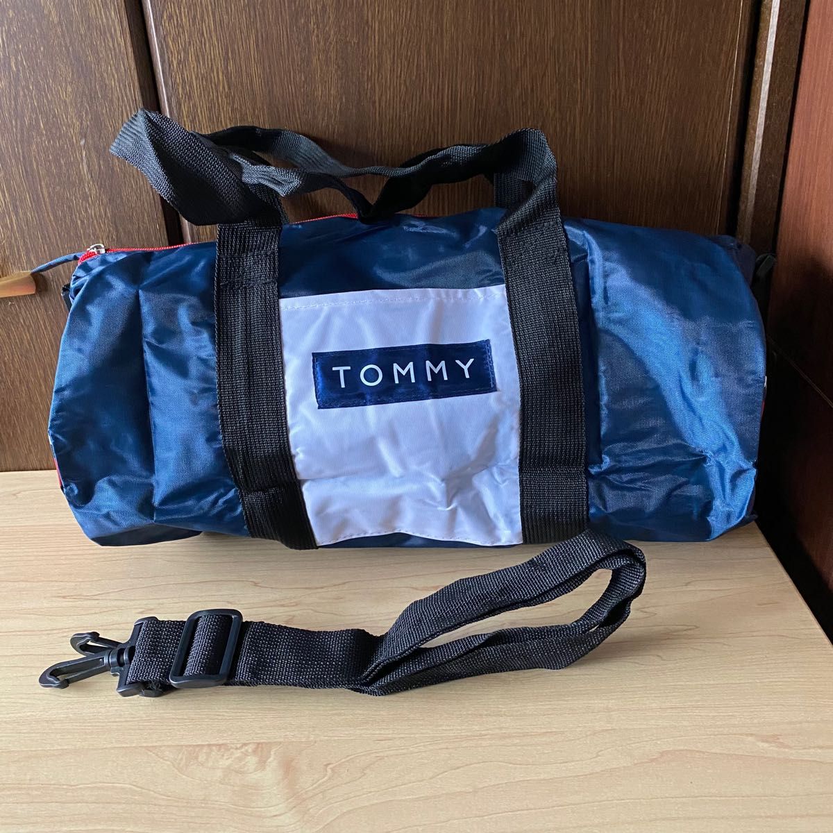 TOMMY ショルダーストラップ付き ドラムバッグ