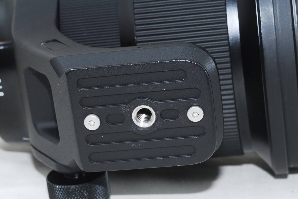 良品 SIGMA Art 105mm F1 4 DG HSM シグマSAマウント フード付き 良品 SIGMA Art 105mm F1 4 DG HSM シグマSAマウント フード付き