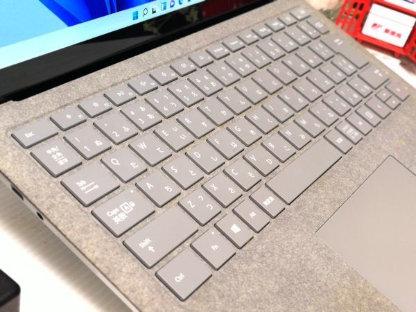 最高 COREi5-8350U搭載 Surface 最短当日発送☆最新Windows11☆wa 即決