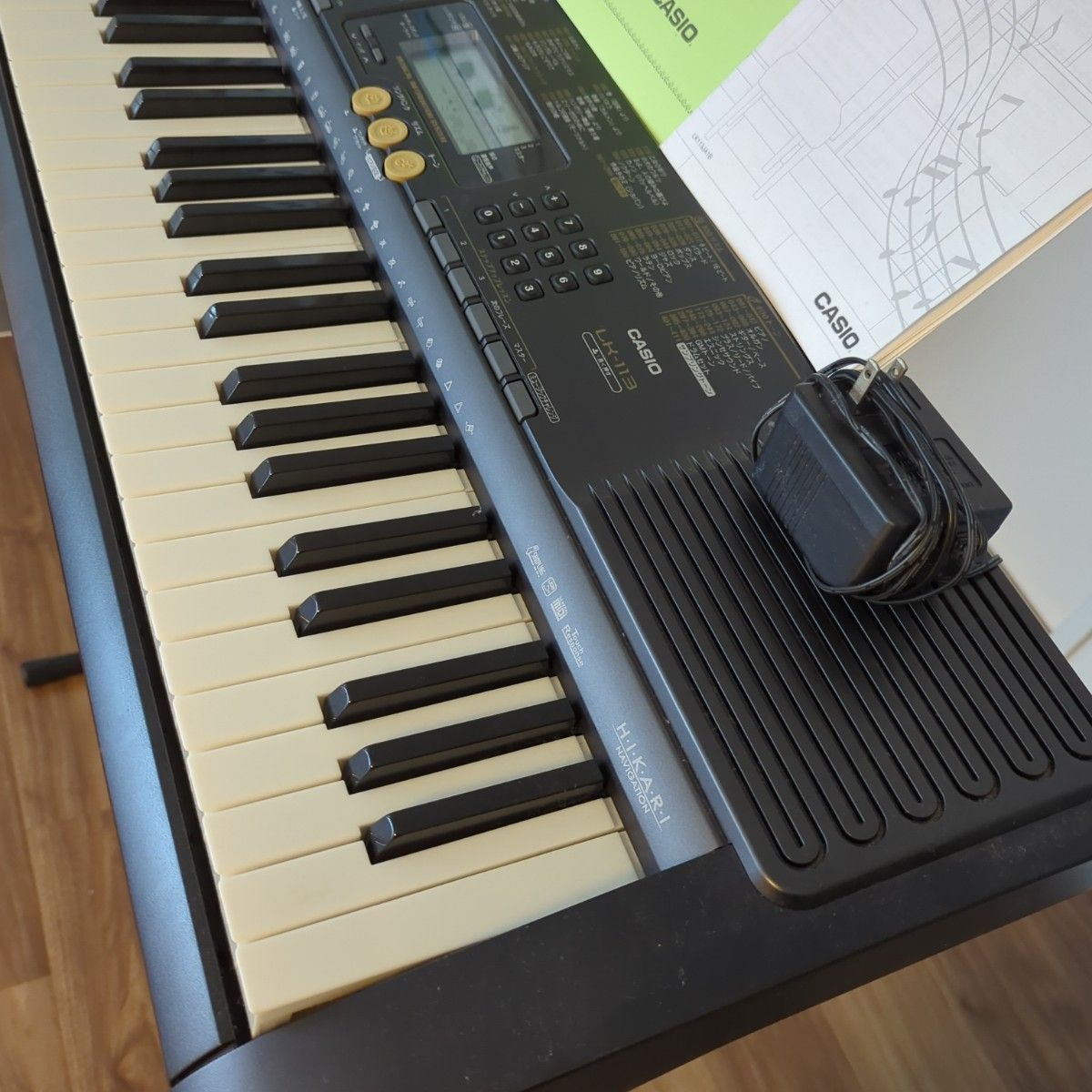 カシオ 電子ピアノ　LK113　電子キーボード　取説付き　光ナビゲーション