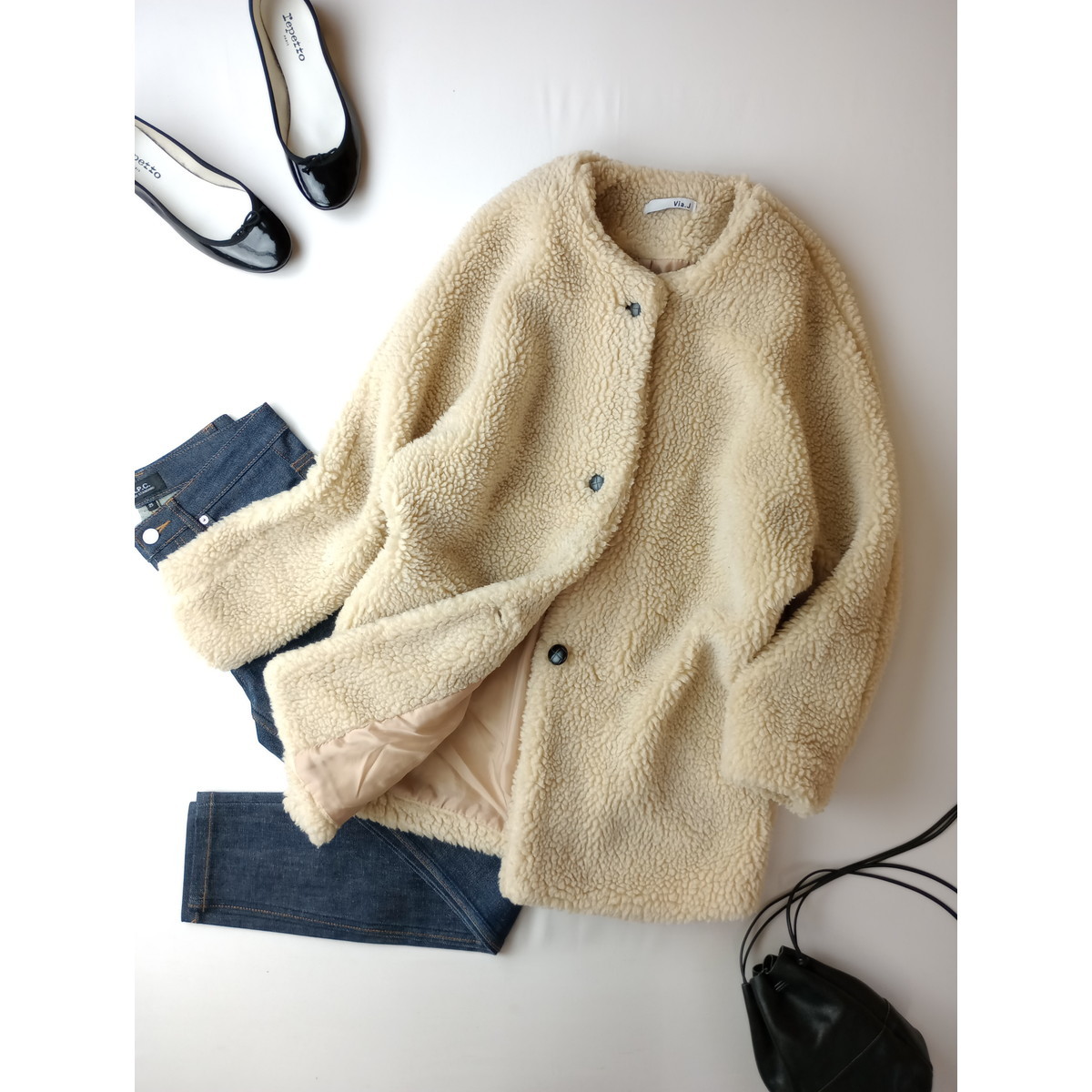 via.j ヴィアジェイ きびしい寒さをのりきれる ふわモコ ボア ノー