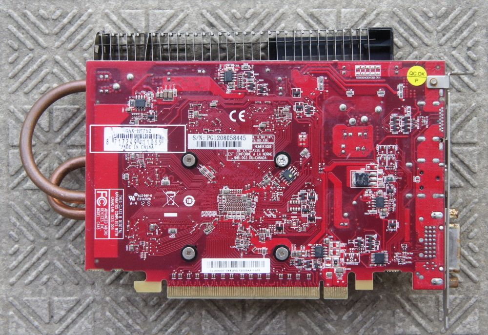 AMD　RADEON　HD77**　ファンレス　動作品　_画像2