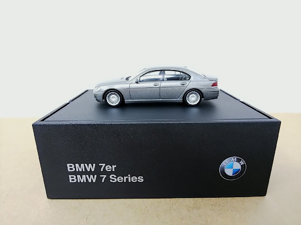 ■ BMW特注 herpaヘルパ 1:87 BMW 7er BMW 7 Series ミニカー_画像4