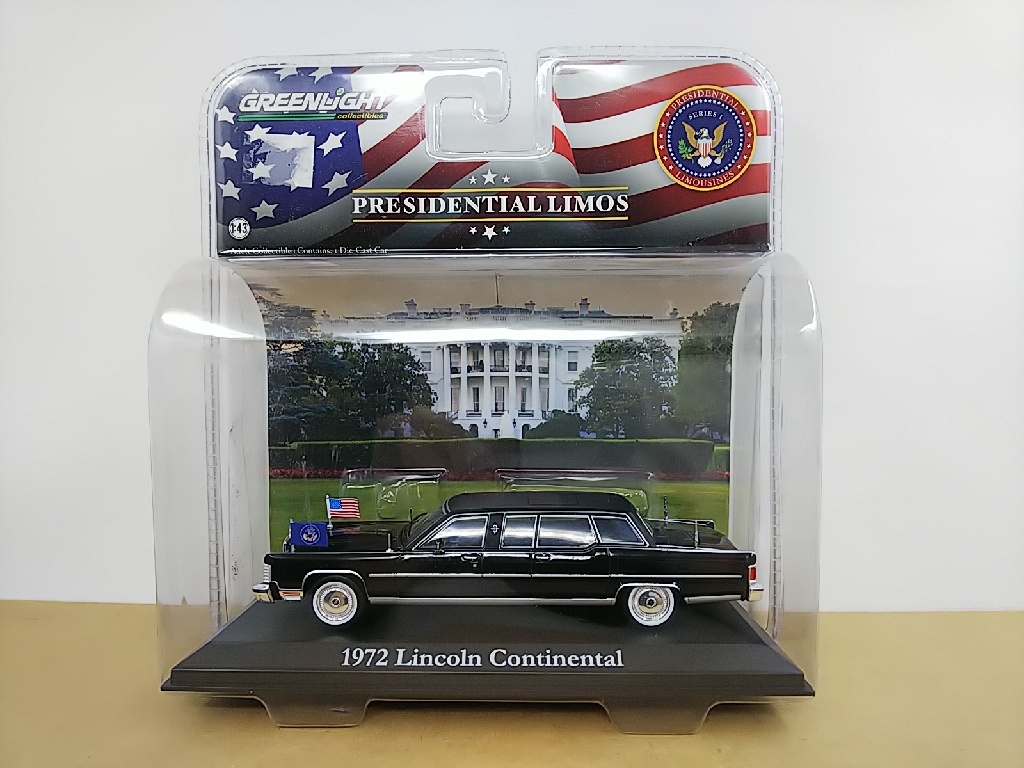 ◆GREENLIGHTグリーンライト 1/43 1972 Lincoln Continental リンカーンコンチネンタルロナルドレーガン アメリカ大統領専用車 ミニカー_画像4