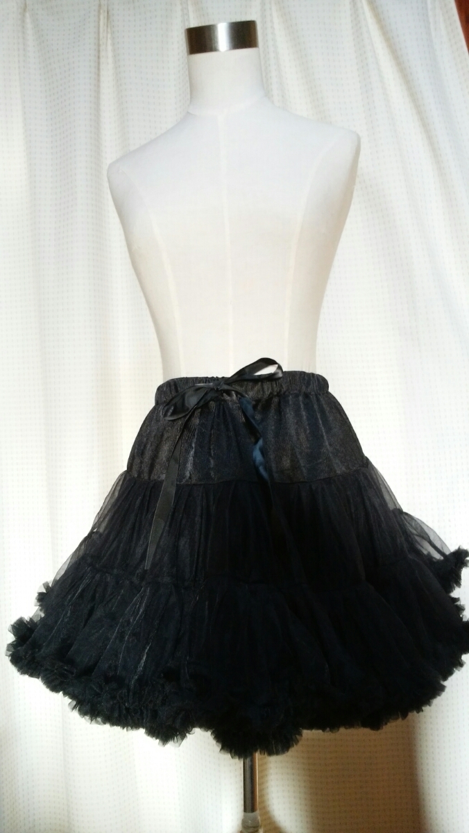  soft chu-ru3 step tia-do full volume pannier black black waist adjustment possible Gothic and Lolita Lolita roli.ta