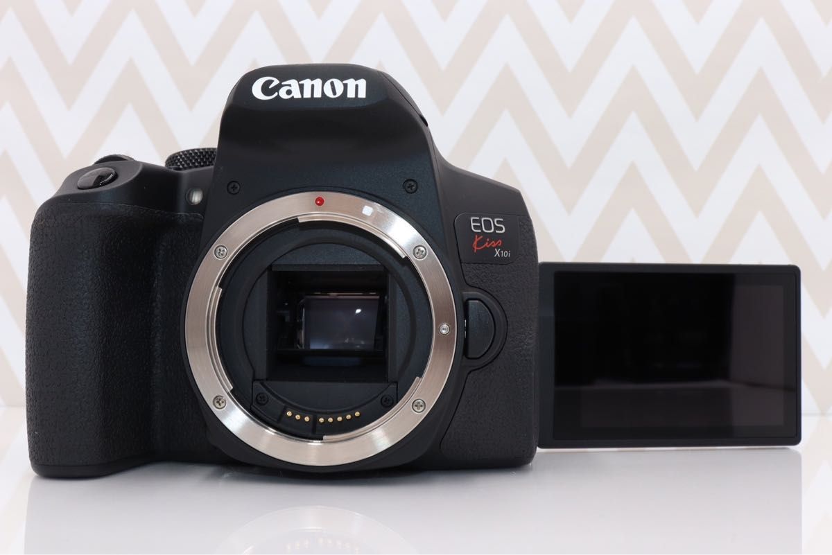 レンズ3本】最新機種 Canon EOS KISS X10i｜PayPayフリマ