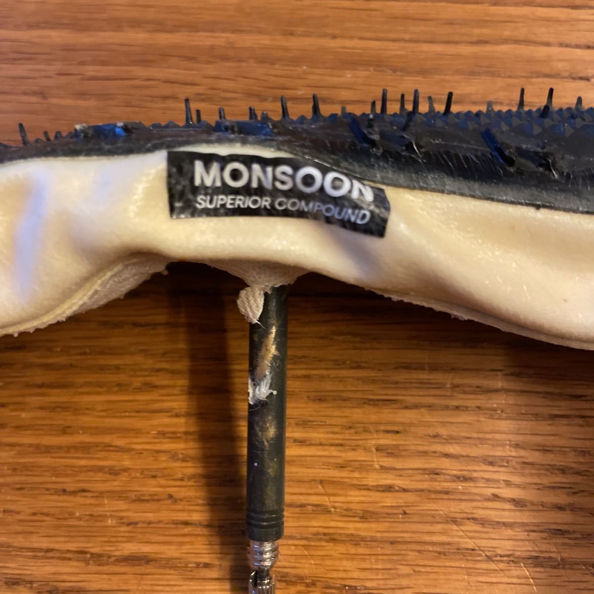 デュガス Dugast ピピスケアッロ monsoonフライングドクター デュガス Dugast ピピスケアッロ monsoonフライングドクター