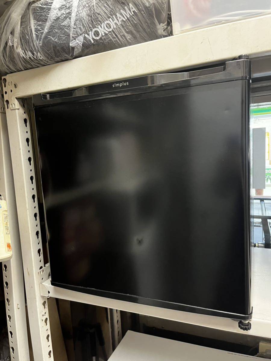即納!最大半額! simplus 1ドア冷凍庫 2022年製 SP-31LRF1 31L 冷凍庫