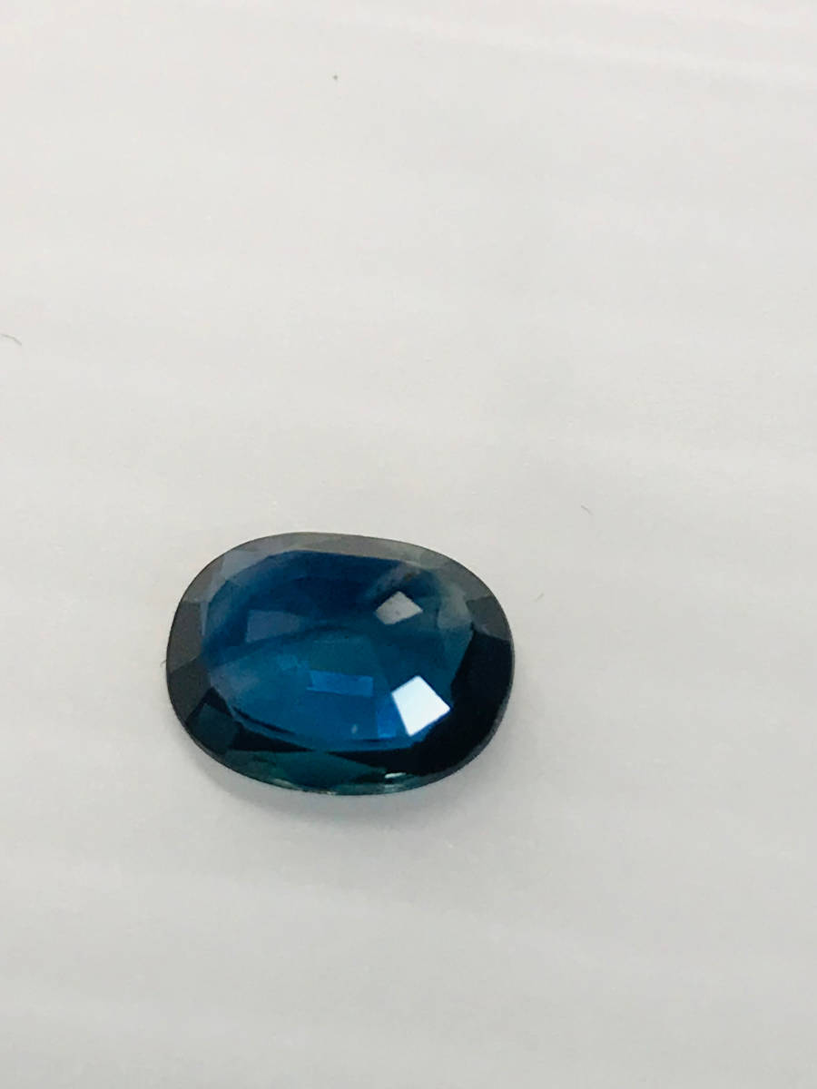 鮮やかなブルー！【GIA鑑定書付き！】 天然ブルーサファイア 2.05Ct sapphire 8.81x6.98x3.63mm パワーストーン Corundum コランダム 宝石の画像3