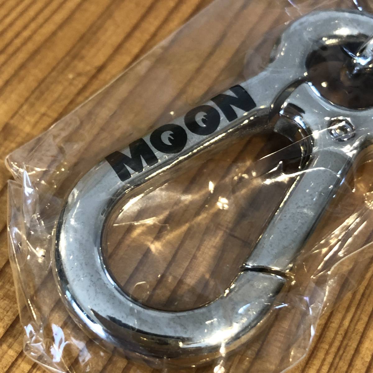 mooneyes MOON W カラビナ キー ホルダー クローム シルバーカラー ムーンアイズ キーリング 普通郵便140円発送可 バイク 車 家 ガレージ_画像6