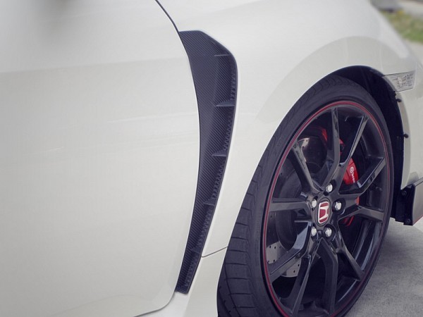 シビック　タイプＲ　フェンダーダクトカバー　４Ｄカーボン調　ブラック　車種別カット済みステッカー専門店ｆｚ　ＦＫ８　CIVIC TYPE R_画像4