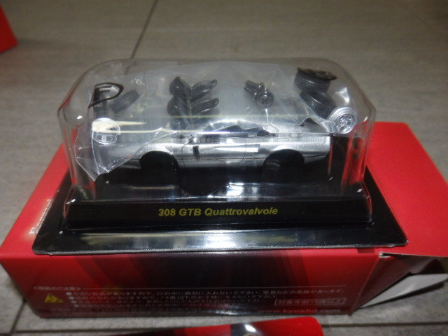 京商1/64 フェラーリ ミニカーコレクション8 Ferrari 308 GTB Quattrovalvole クワトロバルボーレ 銀 シルバー G120/1510_画像2