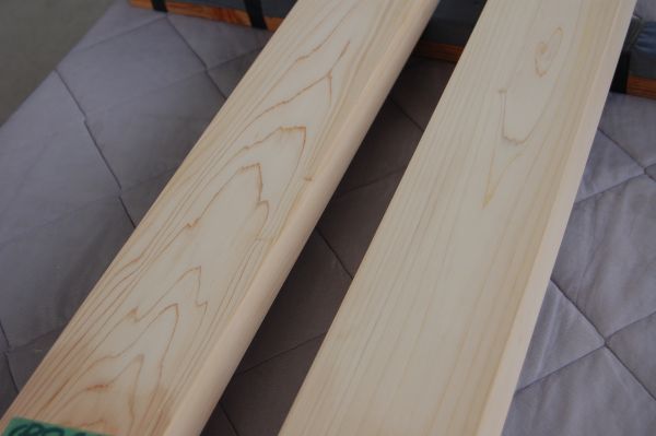 桧 ヒノキ（岐阜産） 2本で6900円 9年乾燥 角材 材木 木材 新品_画像3