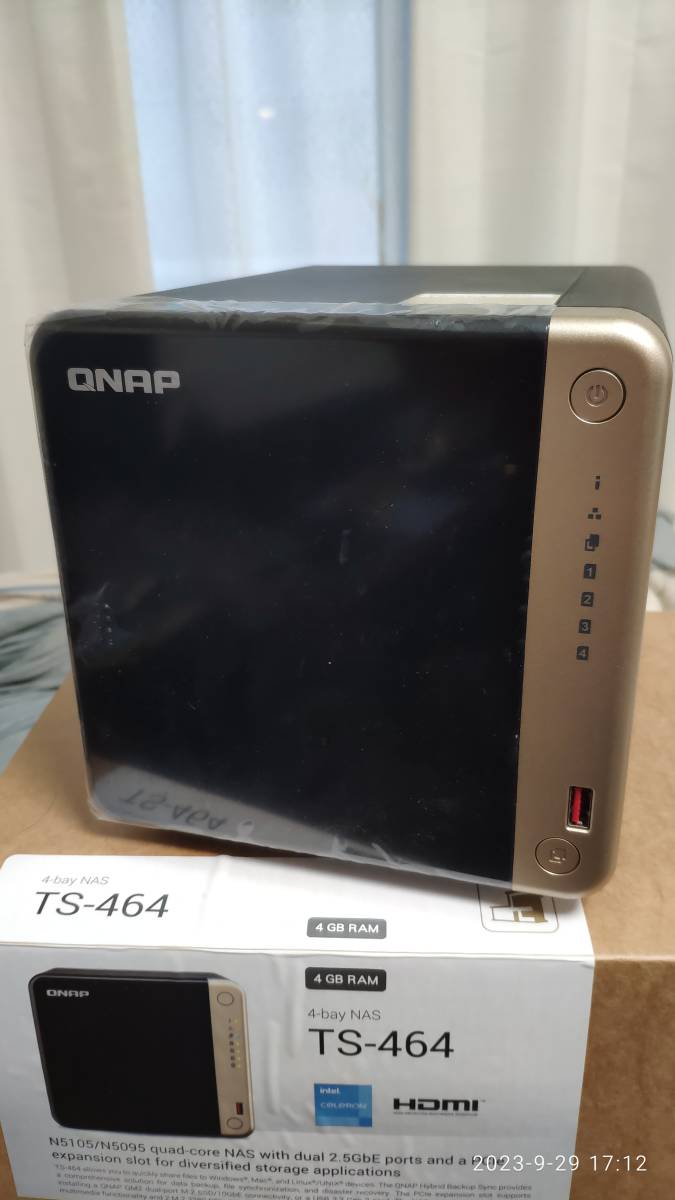 QNAP NAS TS-464-4G HDDなし メモリ16GB キャッシュ用SSD 2枚付き Intel Celeron N5105 HDD4枚搭載可能 RAID対応