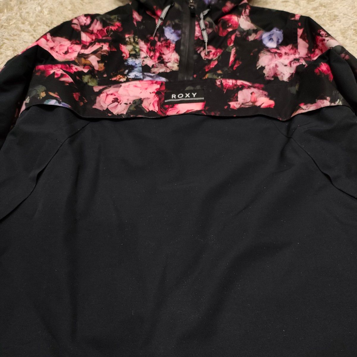ROXY ロキシー ウィンタースポーツ スノボー スキー ウェア 花柄 ROXY ロキシー ウィンタースポーツ スノボー スキー ウェア 花柄