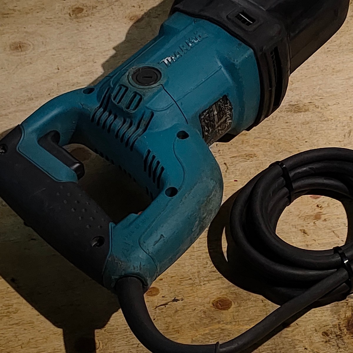 動作良好！ 中古品 マキタ makita 100V レシプロソー JR3070CT ケース付 セーバーソー セーバソーの画像7