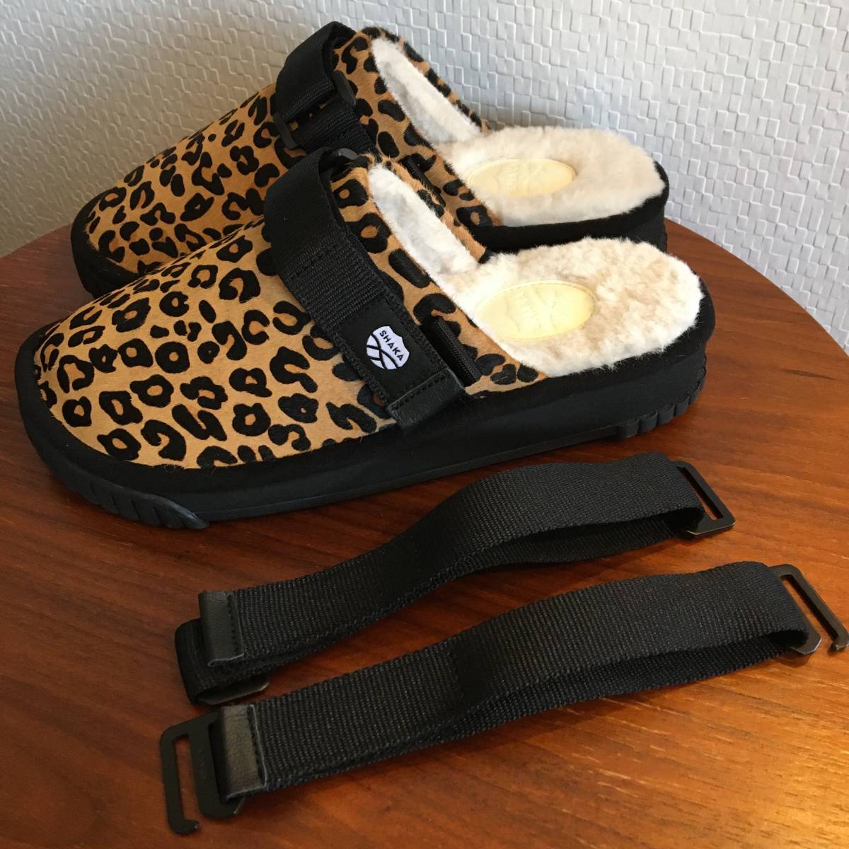 24.0cm｜SHAKA シャカ SNUG CLOG BOA COWHAIR レオパード ヒョウ柄 SK-263 クロッグサンダル 2WAYストラップ 話題 (新品)(即決)(正規品)