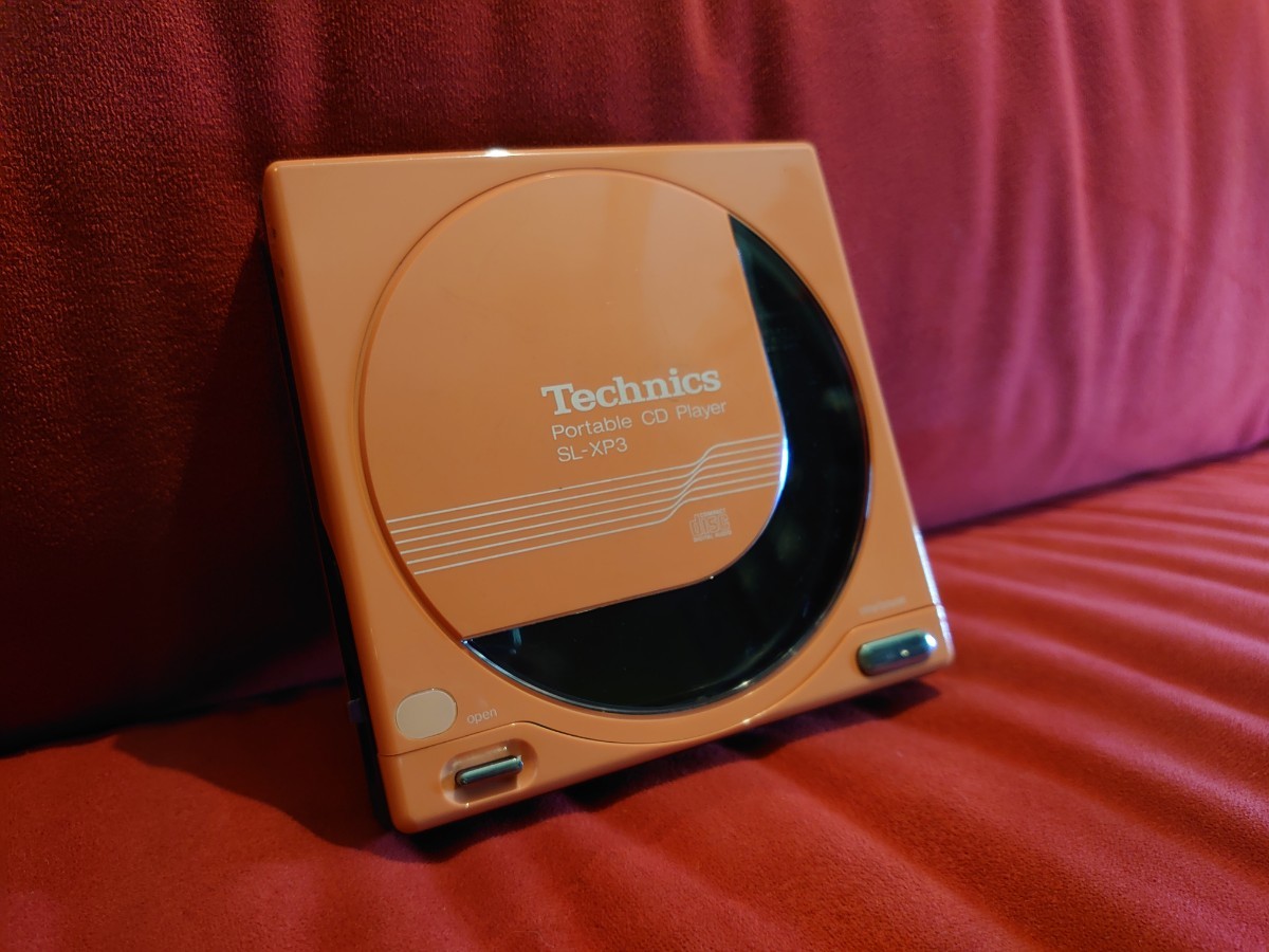 【Technics】SL-XP3 PINK vintage PORTABLE CD PLAYER テクニクス　レトロ　ポータブル　CDプレーヤー アダプター　松下電器産業_画像1