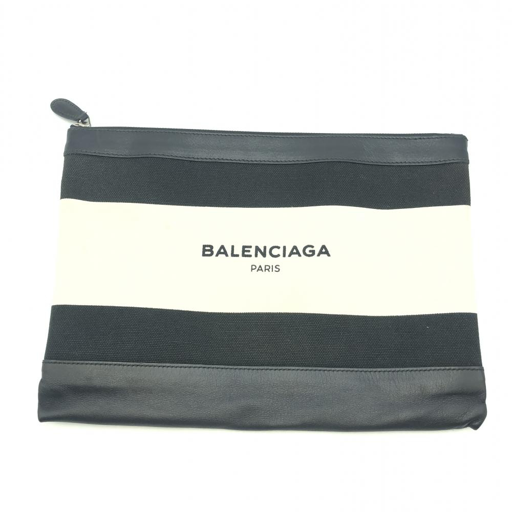 【中古】BALENCIAGA キャンバスクラッチバッグ　ブラックホワイト　バレンシアガ[240017572452]