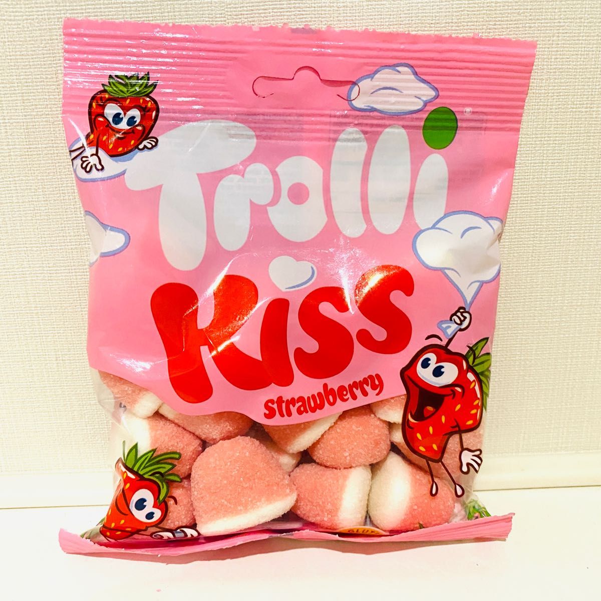 トローリ　ストロベリーキス　いちごグミ　6個　Trolli kiss まとめ売り　お菓子　グミ　