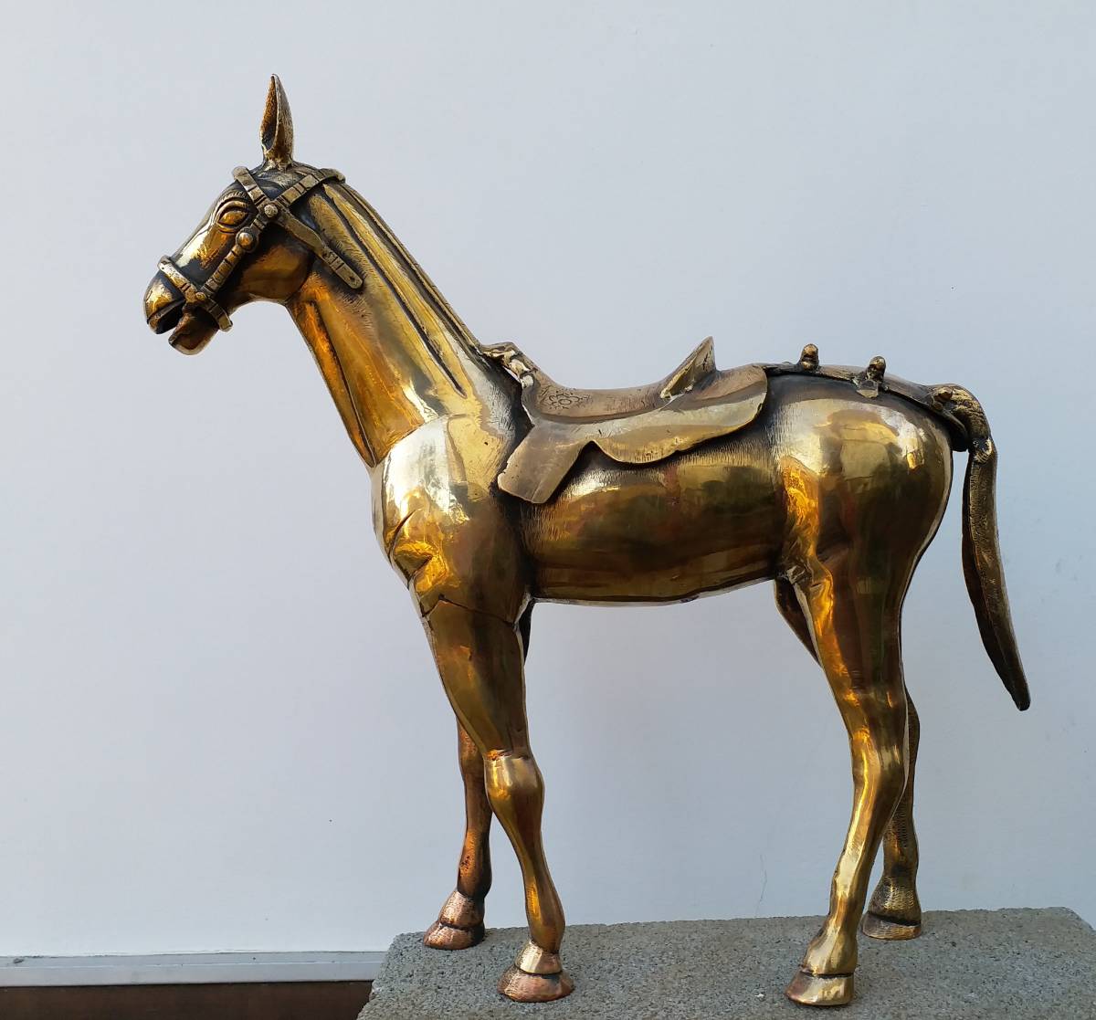 【中古品】＜真鍮製の馬＞(1920～40年代) 6.5kg_画像3