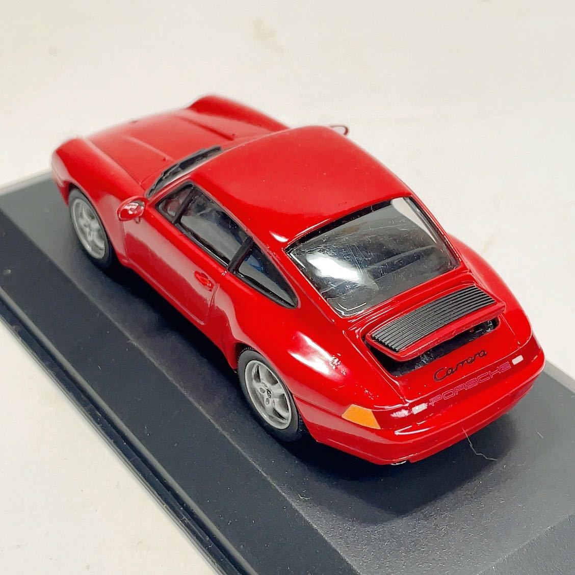 【S2】1/43 ミニチャンプス　Porsche 911 Type 993 Carrera Cabriolet raspberry red_画像4