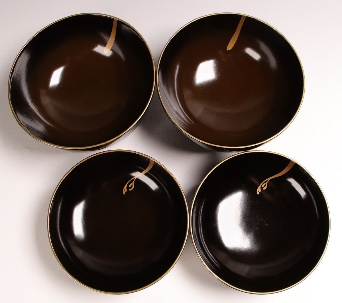 CF88 時代輪島塗 牡丹に蝶金蒔絵黒塗椀 二客 金縁 木製漆器 明治 CF88 時代輪島塗 牡丹に蝶金蒔絵黒塗椀 二客 金縁 木製漆器 明治