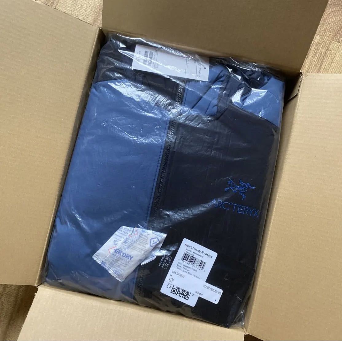 春先取りの ARC'TERYX × M メンズ Hoody LT Atom 別注 BEAMS Mサイズ