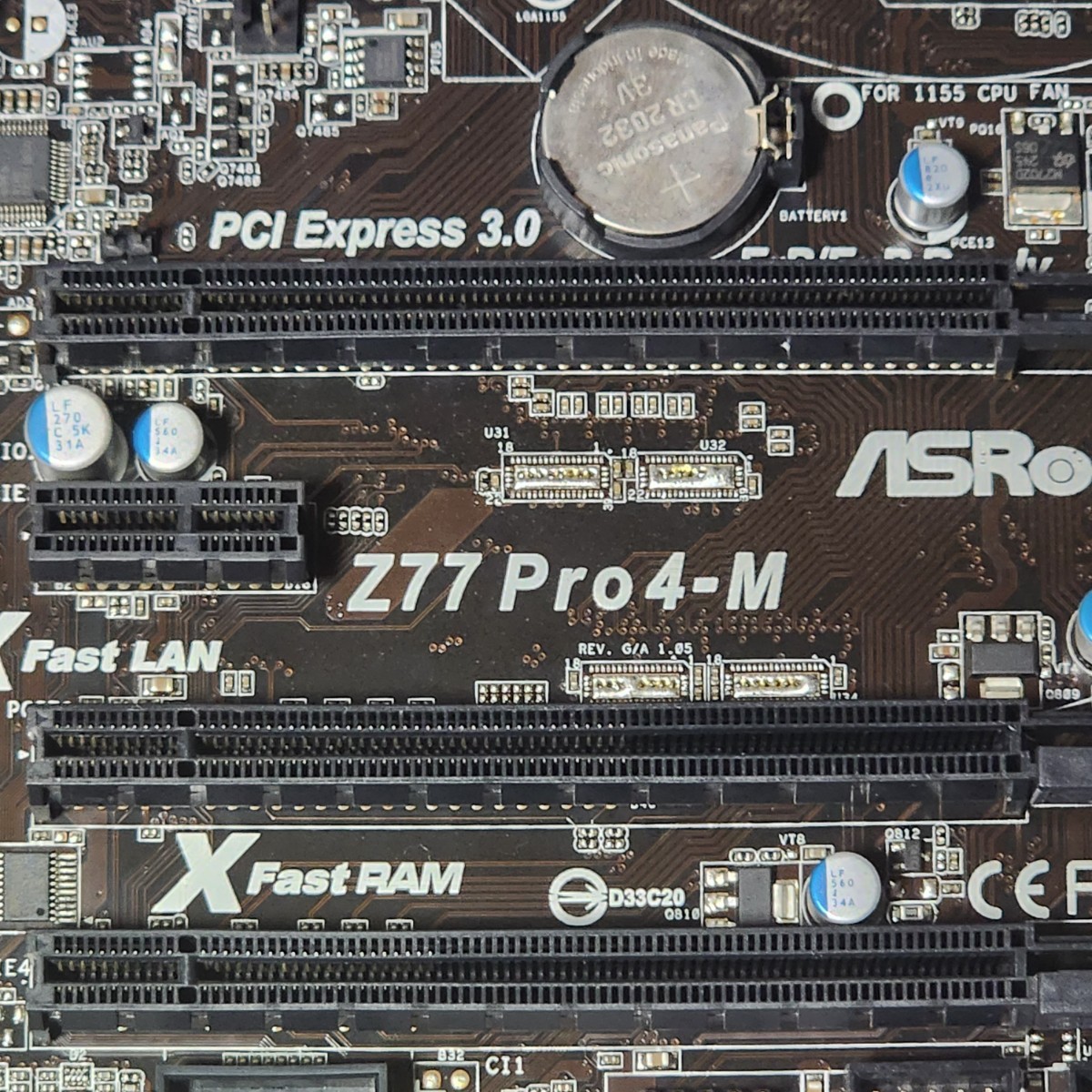 ASRock Z77 Pro4-M IOパネル付属 LGA1155 MicroATXマザーボード ASRock Z77 Pro4-M IOパネル付属 LGA1155 MicroATXマザーボード