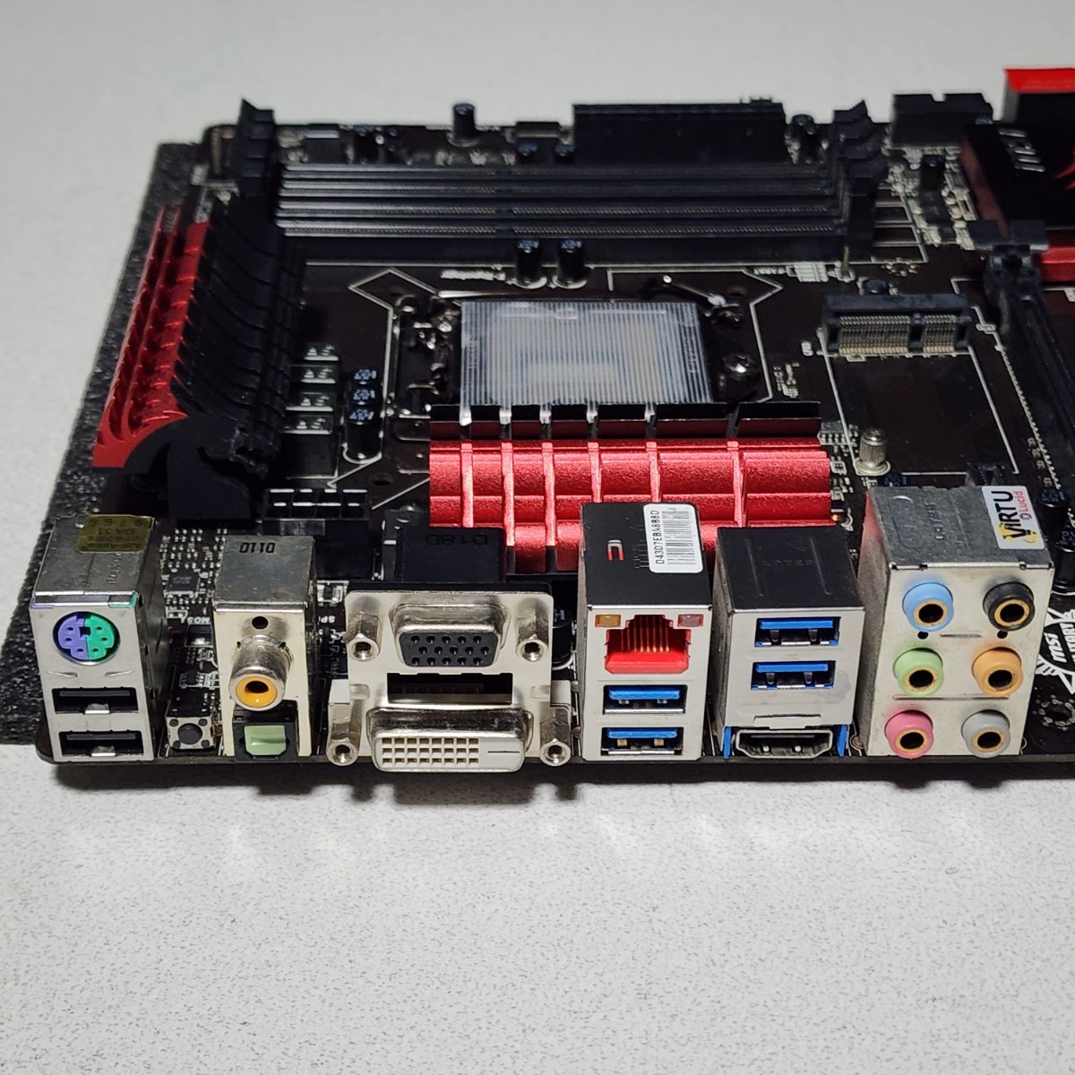 MSI Z87-G45 GAMING LGA1150 ATXマザーボード 第4世代CPU対応 最新Bios 動作確認済 PCパーツ_画像3