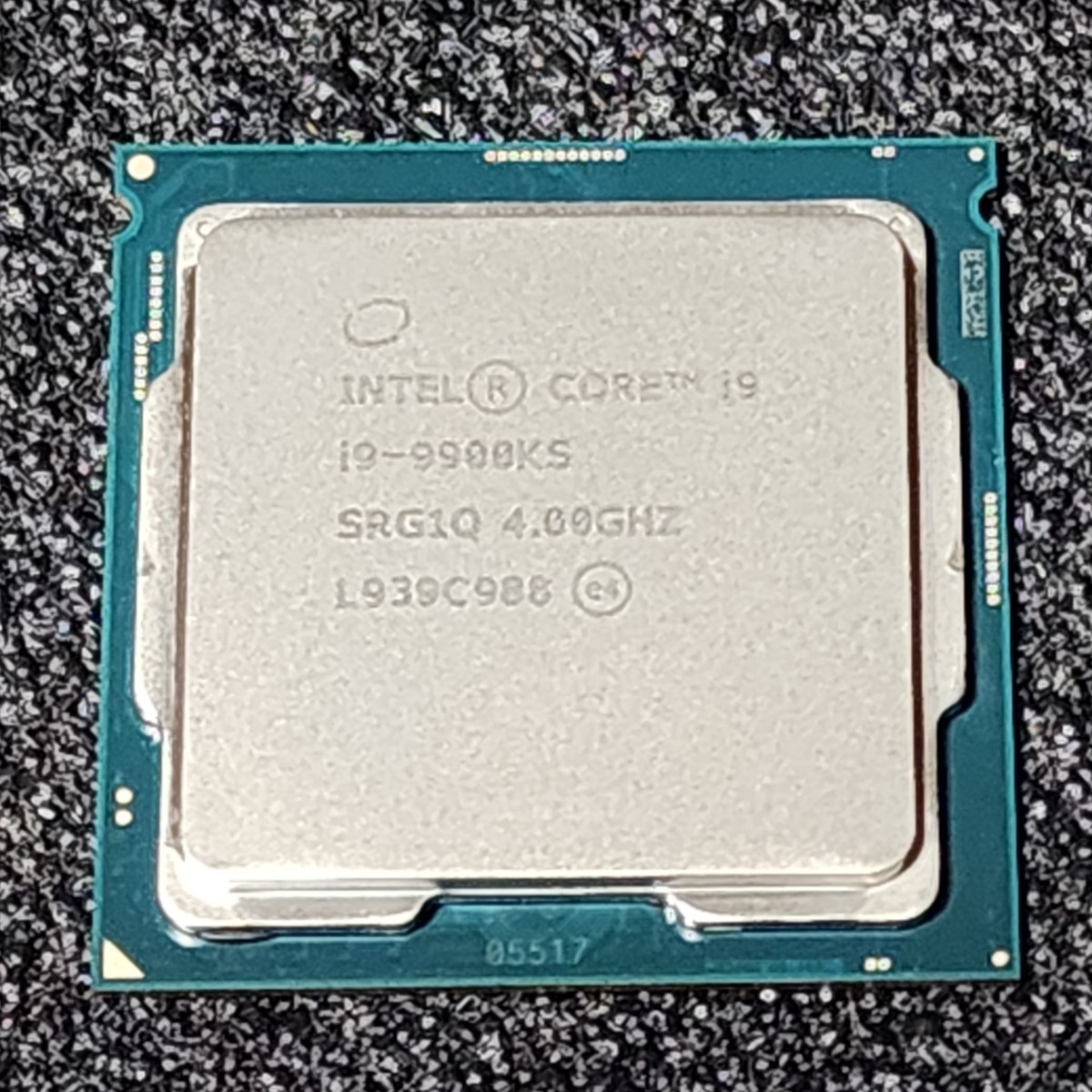 絶妙なデザイン i9 Core Intel CPU 9900KS 動作確認済み インテル PC