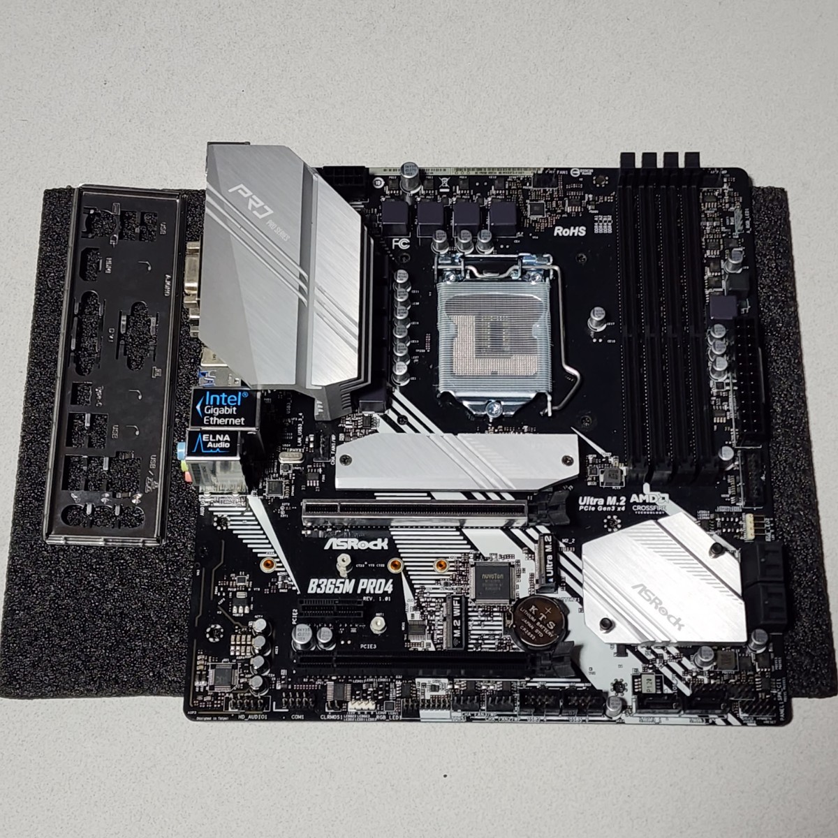 ASRock BM PRO4 IOパネル付属 LGA MicroATXマザーボード 第8・9世代CPU対応 最新Bios 動作確認済  PCパーツ