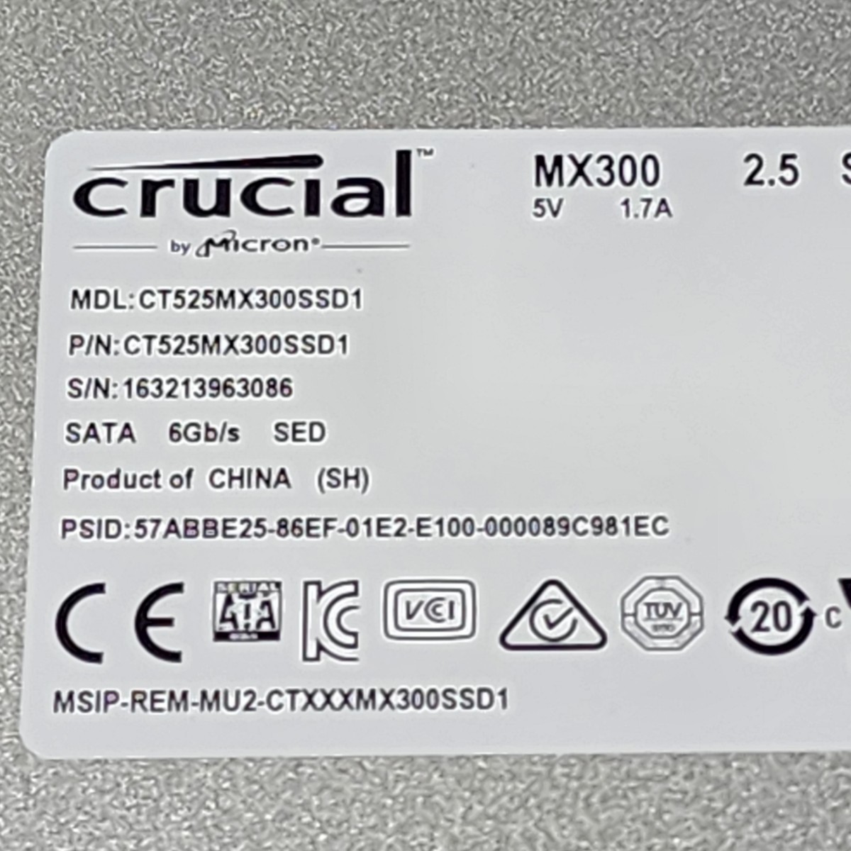 CRUCIAL MX300(CT525MX300SSD1) 525GB SATA SSD 正常品 5インチ内蔵SSD フォーマット済み PCパーツ  動作確認済み 512GB 500GB 480GB｜PayPayフリマ