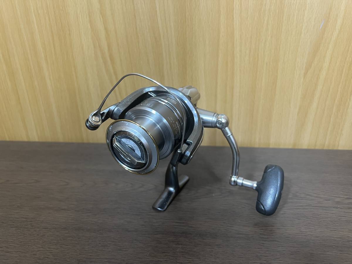 新品】 ◇1円~ 64) シマノ ジャンク品 3000 ツインパワー 08 シマノ