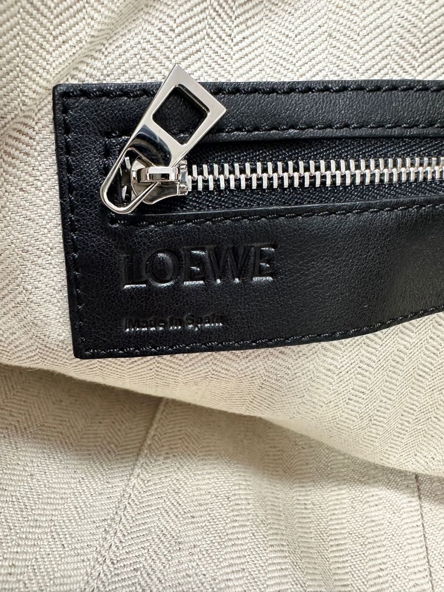 Xmas秋冬アイテム 【LOEWE銀座購入】メンズLOEWEリピート アナグラム黒