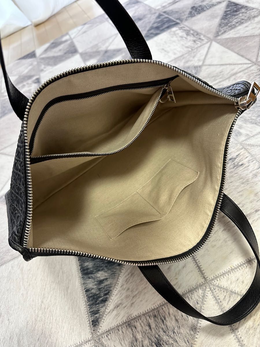 Xmas秋冬アイテム!【LOEWE銀座購入】メンズLOEWEリピート アナグラム黒レザー ビジネスバッグ ブリーフケース ロエベ