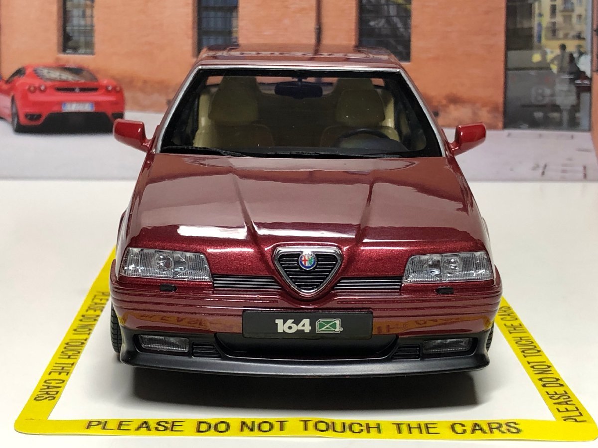 が購入できます Triple 9 1/18 Alfa Romeo 164 Q4 1994 レッド